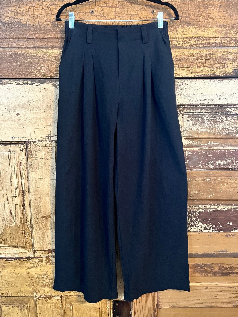 Black Wide-Leg Pleated Women's Pants
